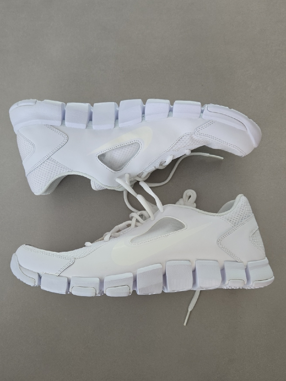 NWT! Nike Flex Show TR 2 Men's White Running Sneakers Size 11